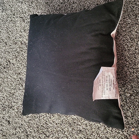 NWT Happy Howlidays pillow - Picture 2 of 3